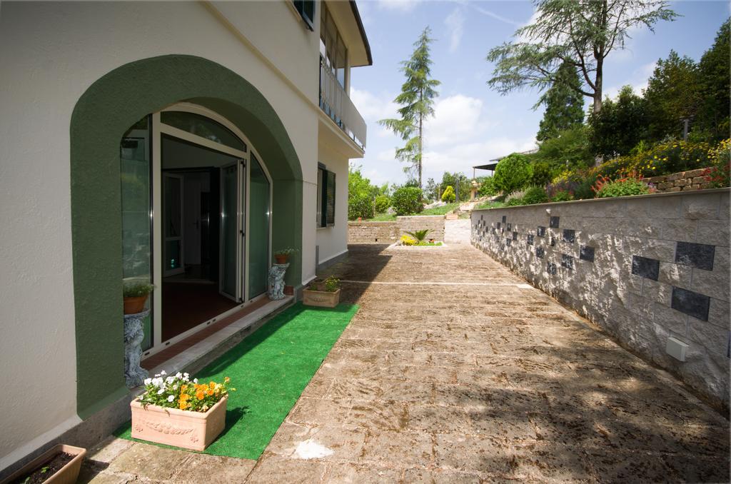 Bed And Breakfast Romantica Evasione Sutri Ngoại thất bức ảnh